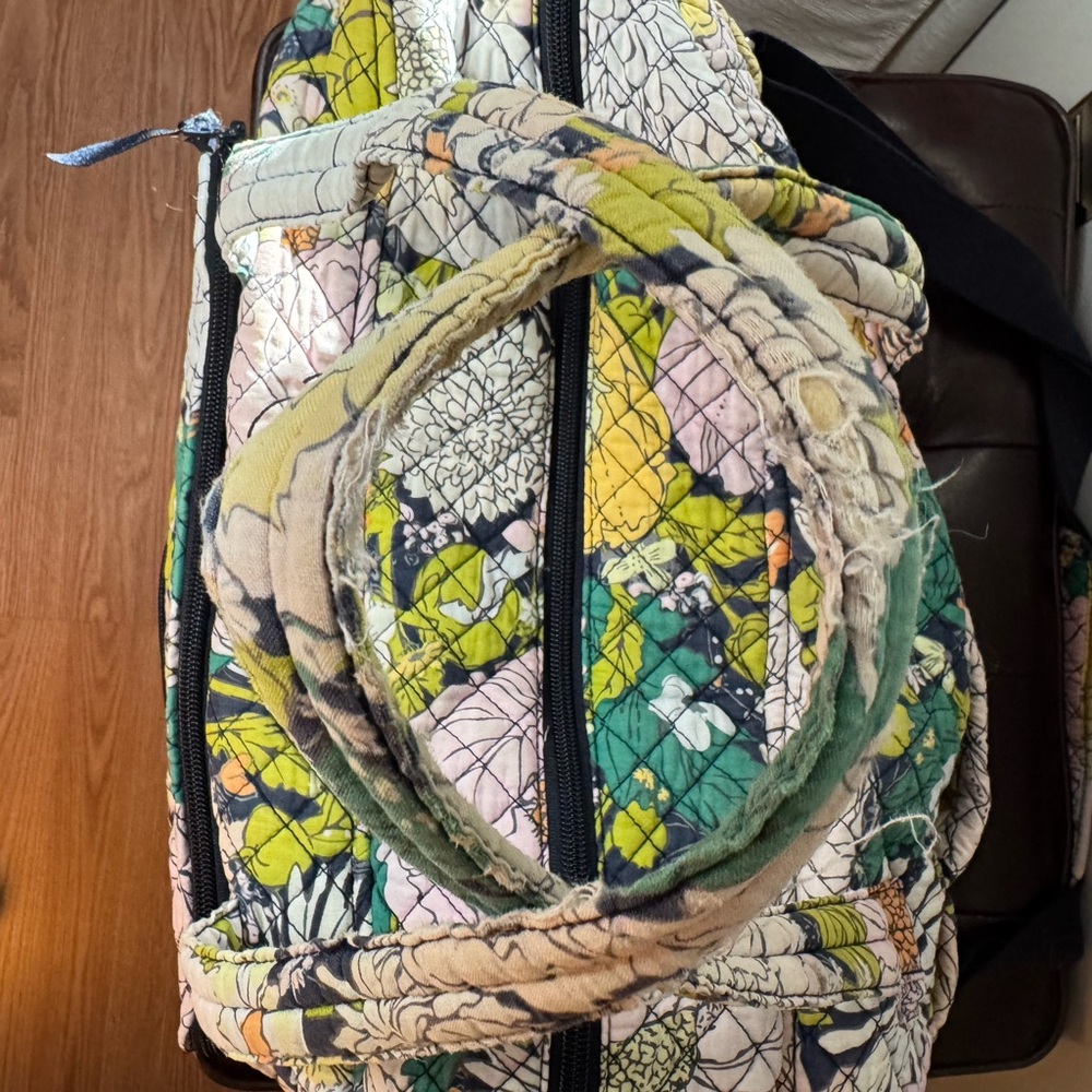 Vera Bradley Large Miramar Weekender Bag - Picture 5 of 7